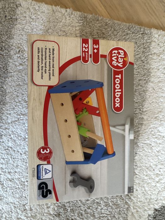 Nowy zestaw narzedzi drewnianych