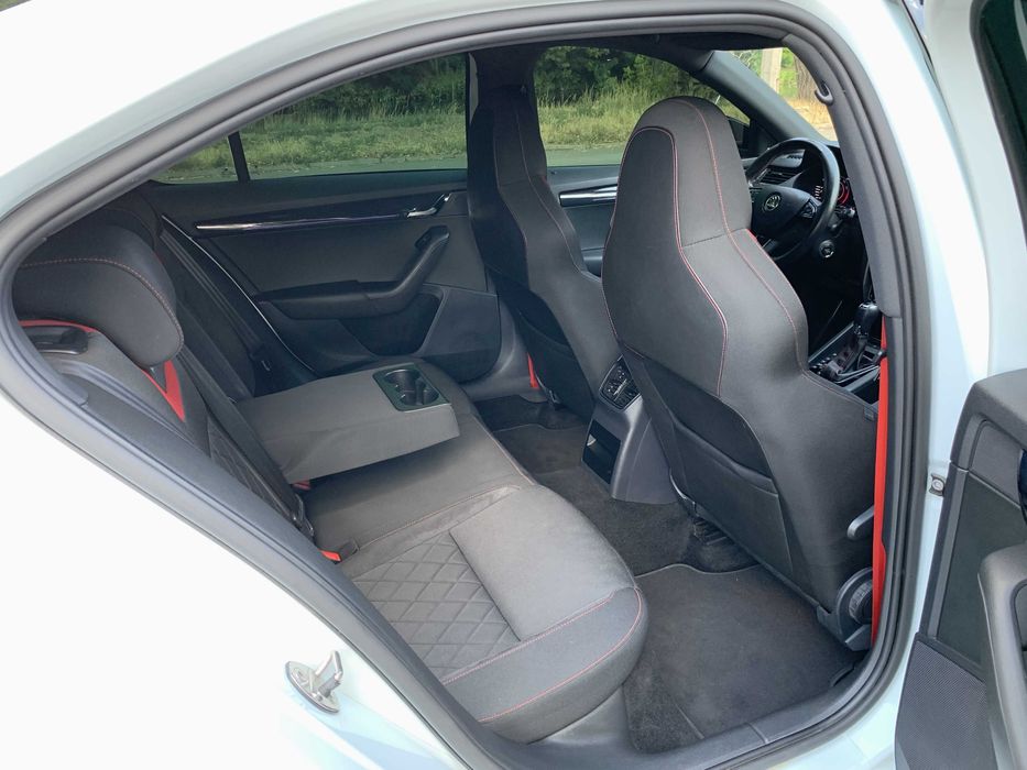 Skoda Octavia RS 2.0 TSI 2018 года.