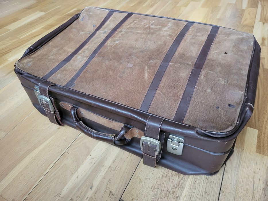 Skórzana walizka PRL
