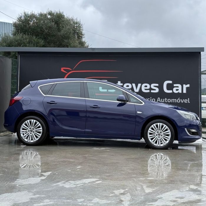 Opel Astra Automático