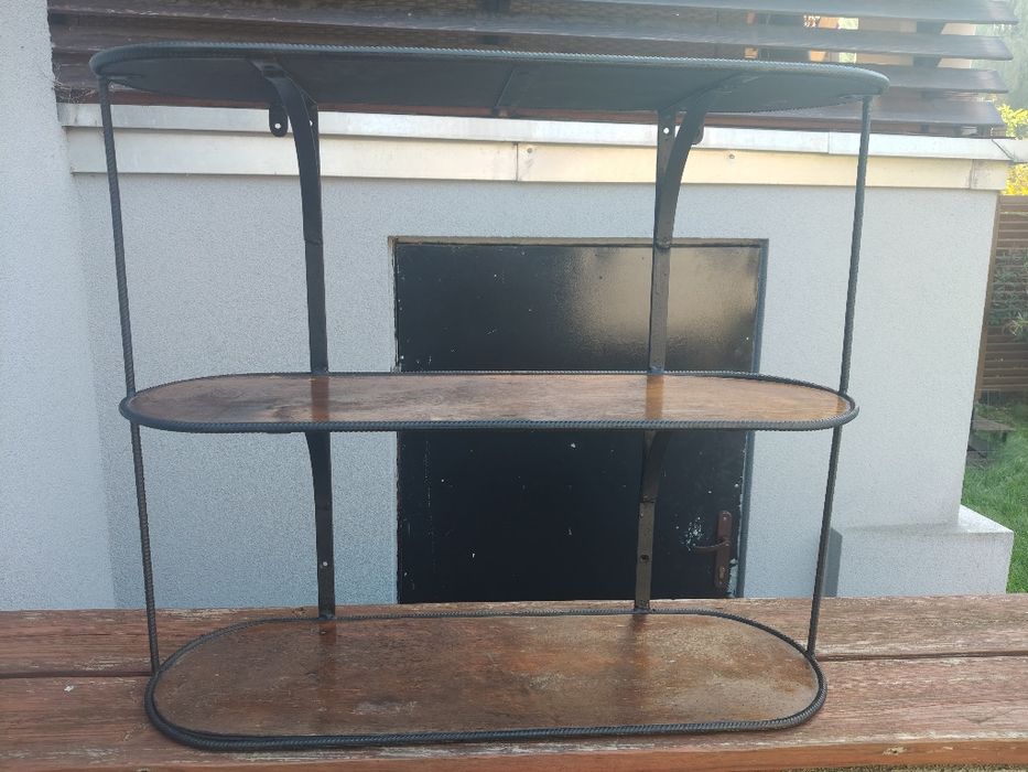 Półka wisząca stara ale w dobrym stanie.