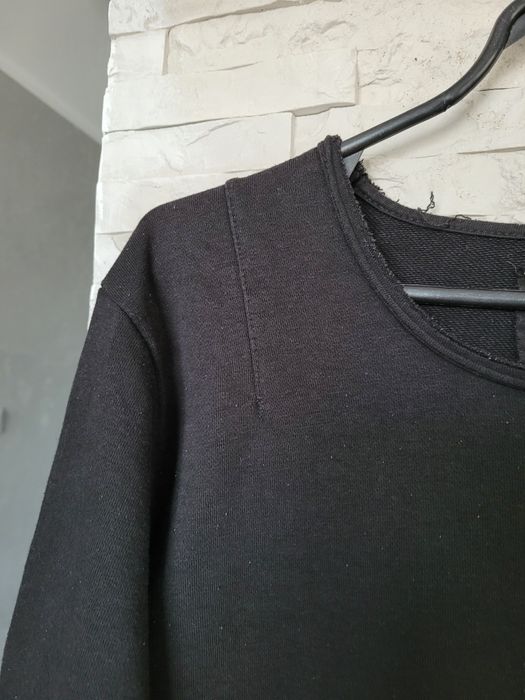 Czarna męska gładka dłuższa bluzka na długi rękaw New Yorker XL