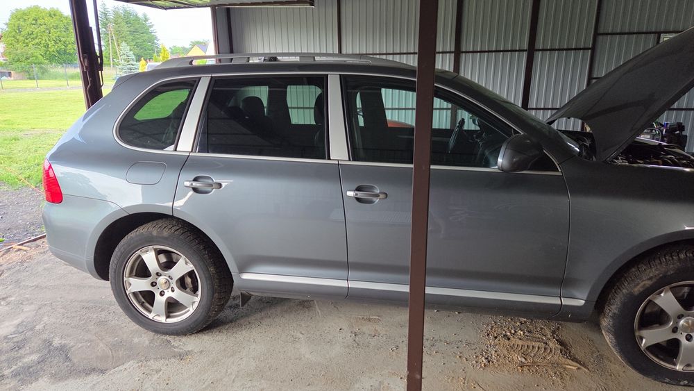Porsche cayenne sprzedam 340 ps