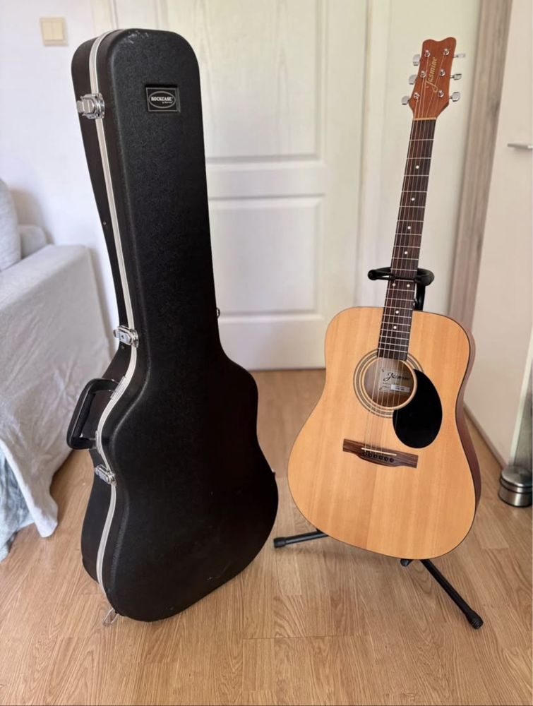 Gitara akustyczna Jasmine S‑35 – twardy futerał + statyw