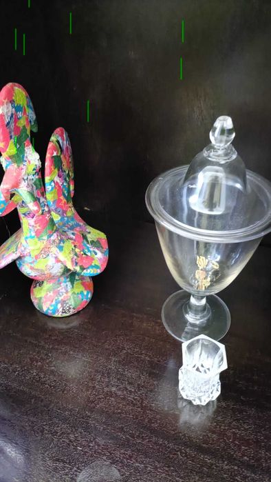 Loiças finas de porcelana dourada de valor incalculável