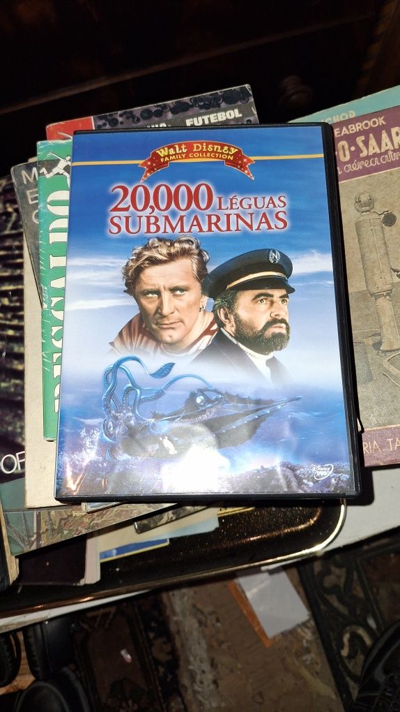 20000 léguas submarinas kirk douglas filme anos 50