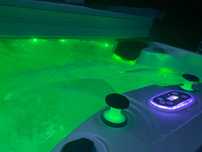 Jacuzzi Premium Carmargue–6 os. z Leżankami, 77 Dysz, LED, Ozon, Audio