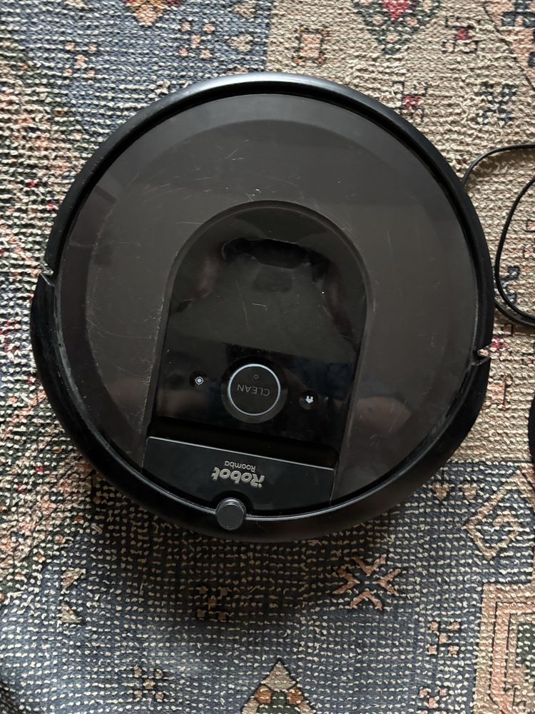 iRobot Roomba i7 na części
