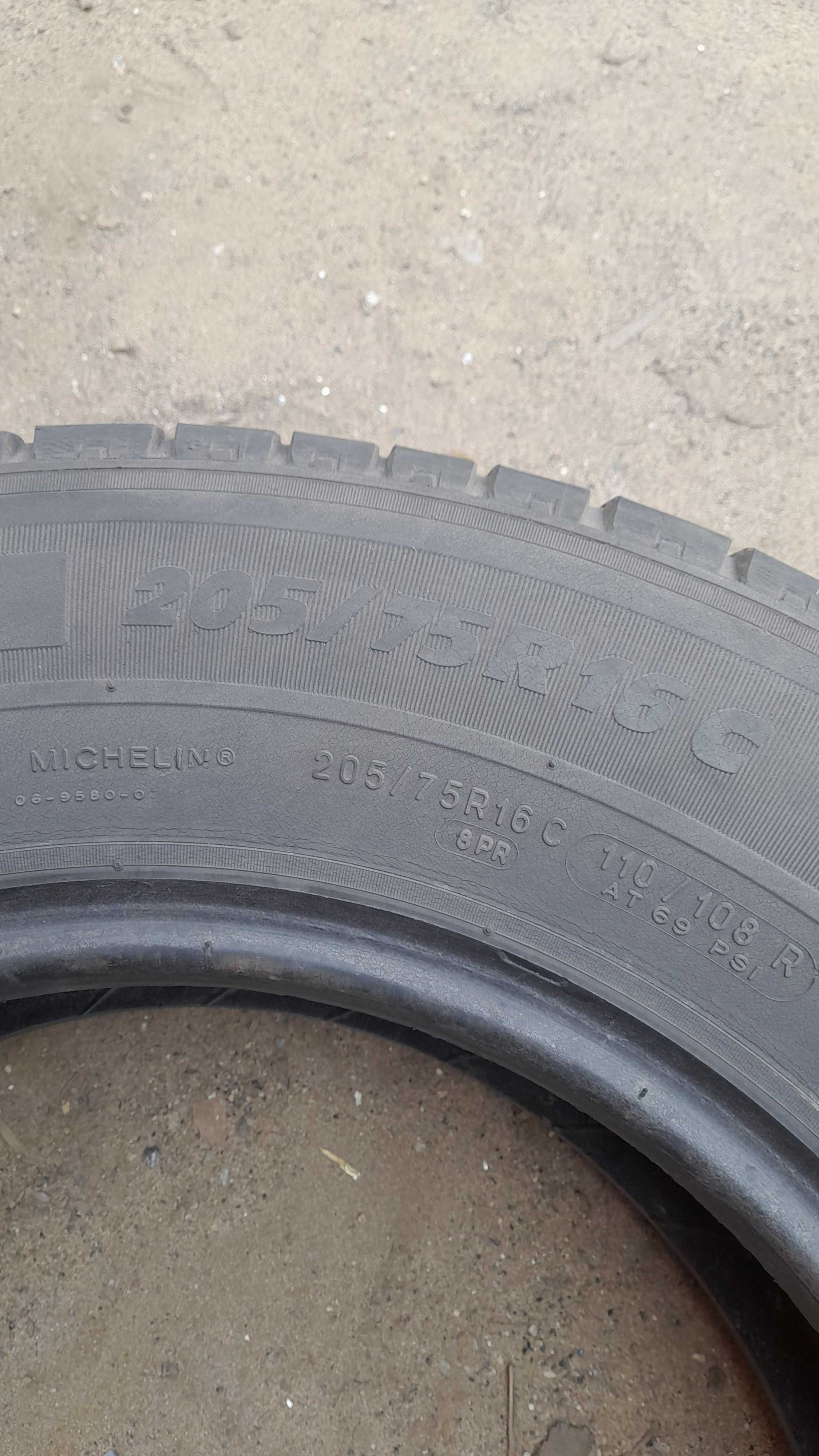 Michelin Agilis R16C