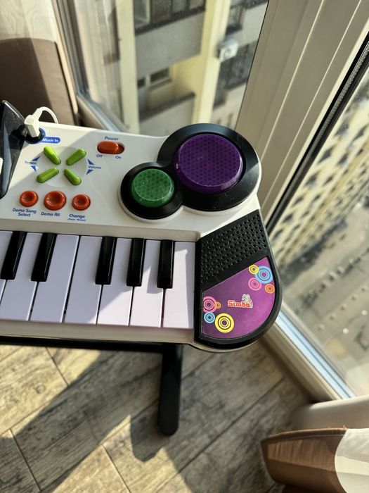 Детский игрушечный синтезатор Simba