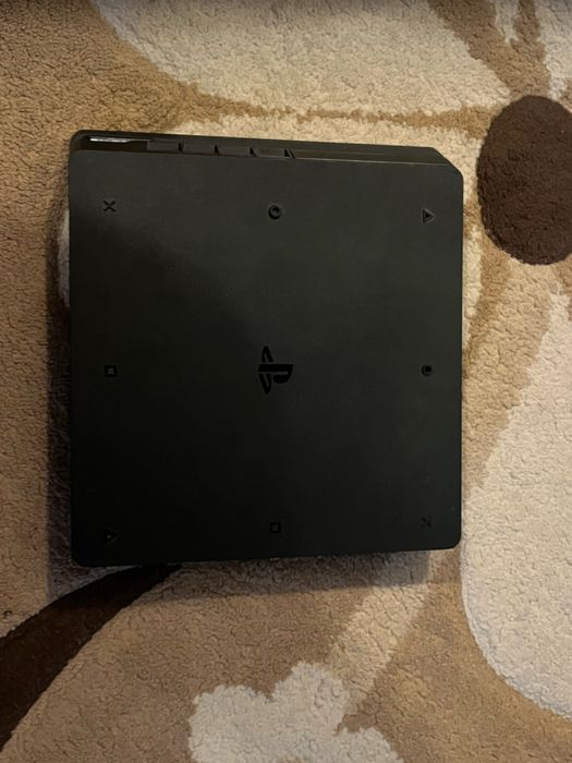 ps4 1tb + джойстик + аккаунт 10 місяців ps deluxe + ea play