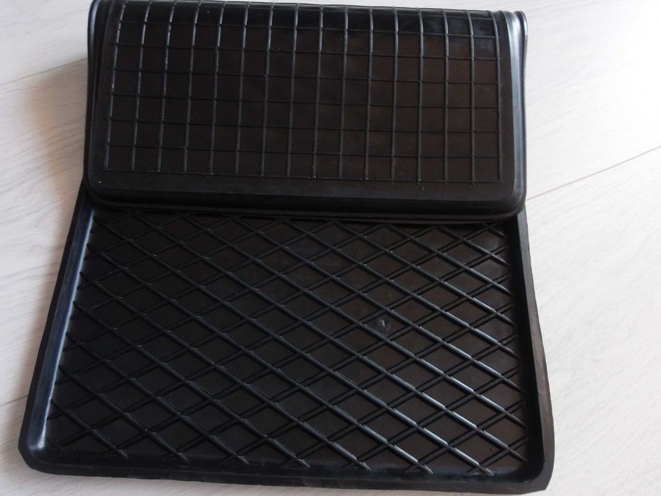 Dywanik Samochodowy Vw Volkswagen T4 T5 LT Mercedes Sprinter Vito TYŁ