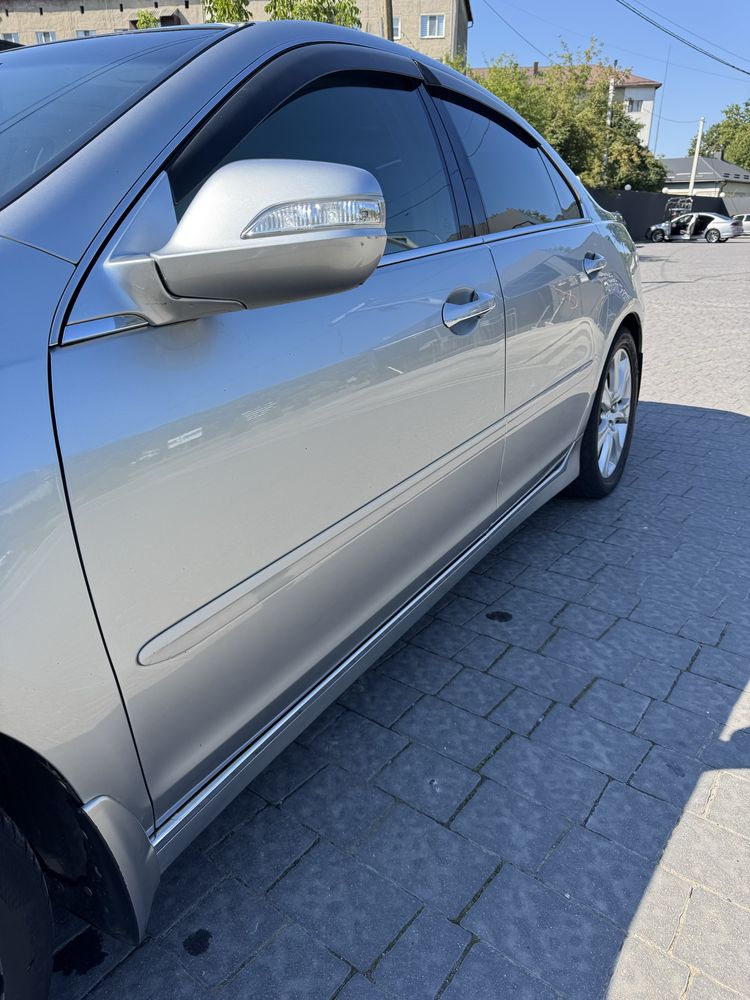 Продам Honda Legend