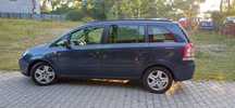 sprzedam opel zafira 2011  r. niski przebieg.
