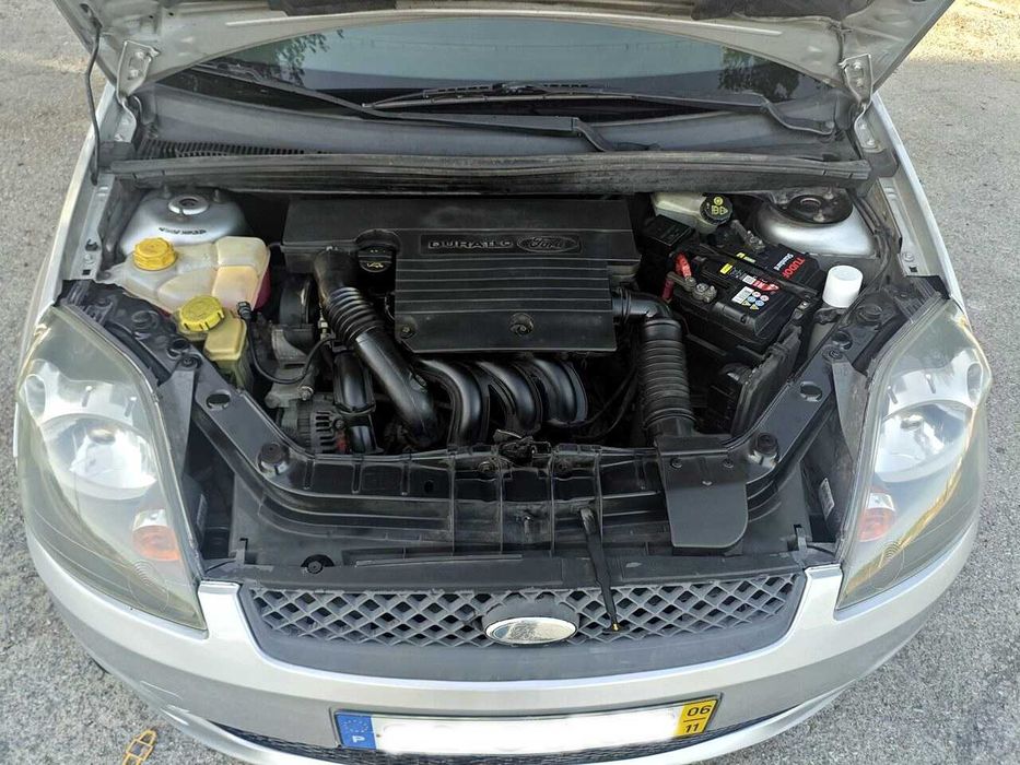 Ford Fiesta 1.2- A/C-  versão Guia