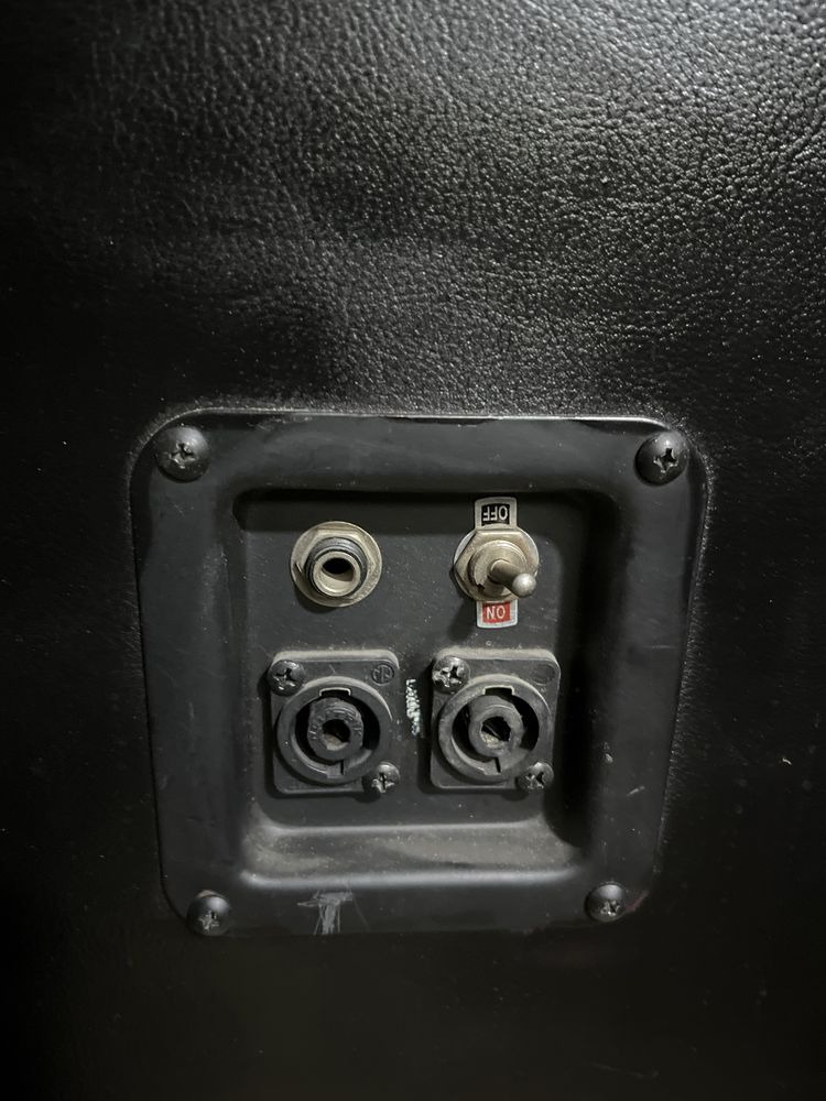 Kolumna basowa 4x10” 600W 8ohm NoisyBox BiAmp Gallien Krueger Aguilar