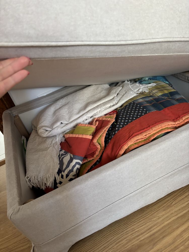 Repousa-pés ikea com arrumação