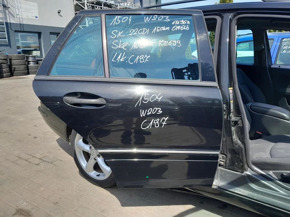 MERCEDES W203 DRZWI PRAWE TYLNE PRAWY TYŁ KOMBI KOLOR: C197
