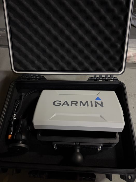 Echosonda Garmin Striker VIVID 9sv GT52HW-TM, torba, aku, walizka itd