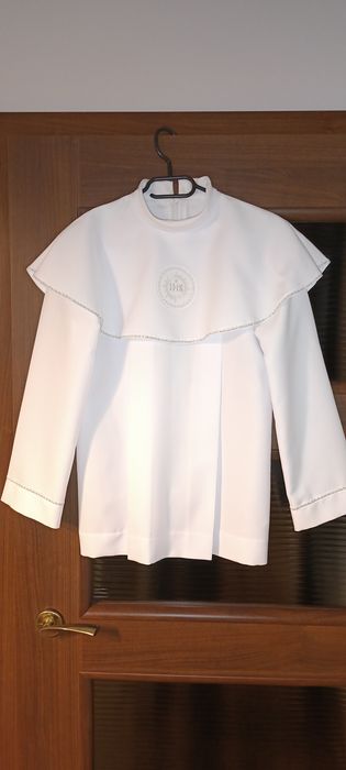 Strój komunijny 140