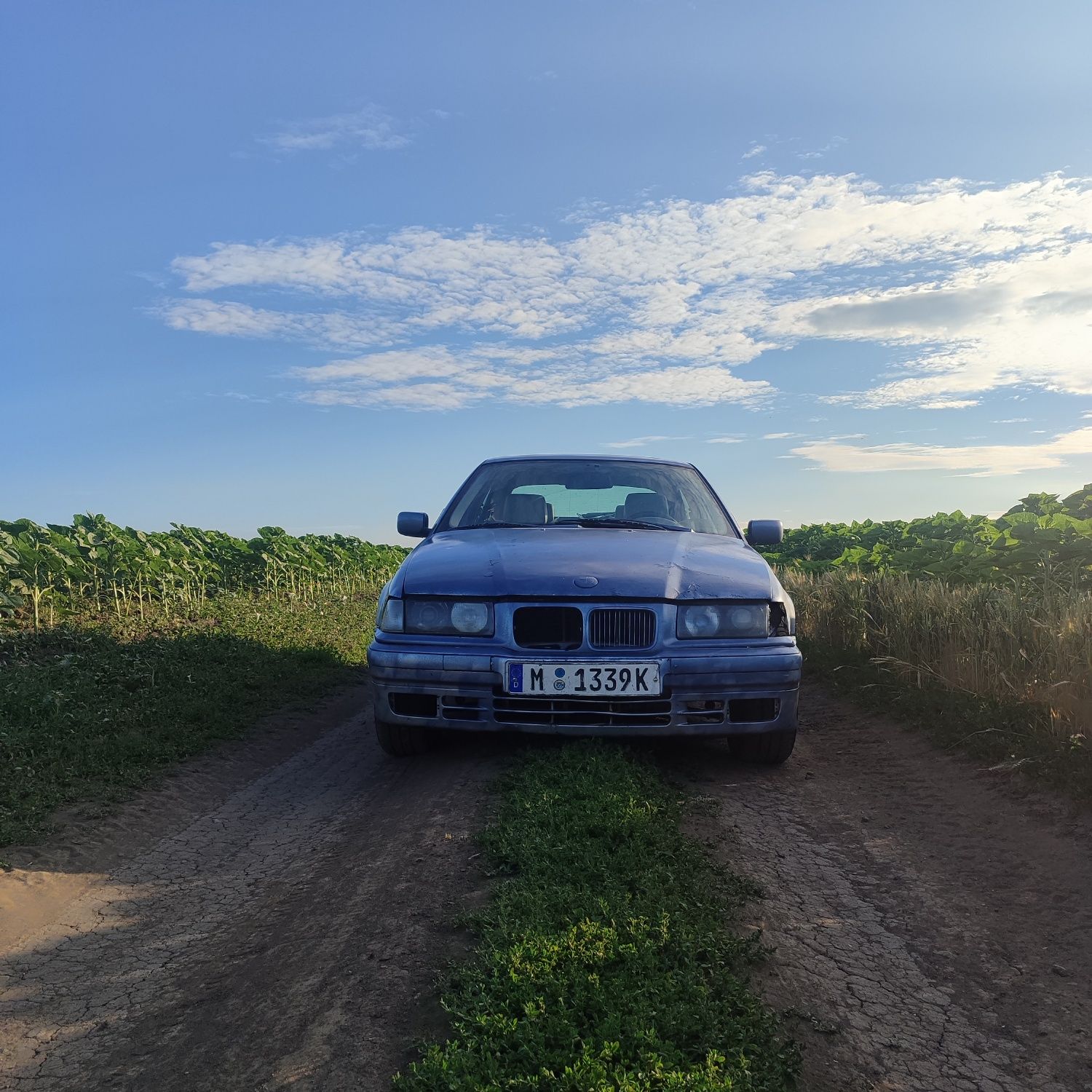 Продам БМВ е36 компакт