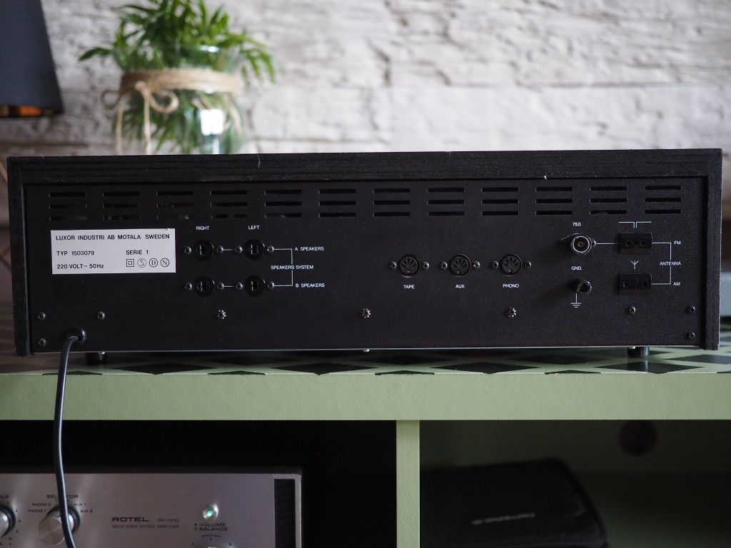 Amplituner Luxor 3079 35W (szwedzki Luxman)