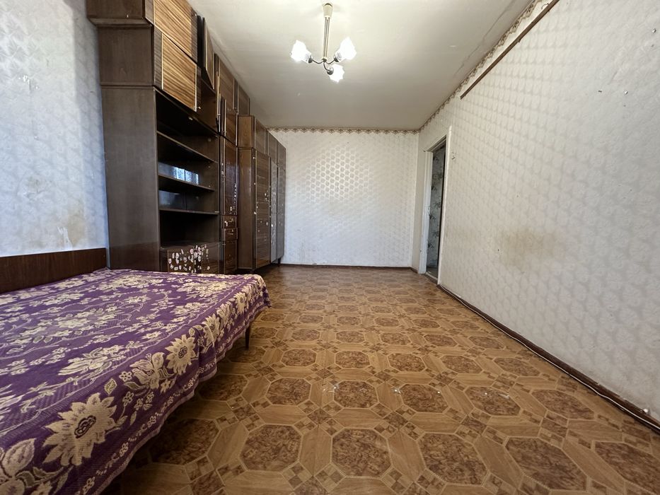 Продам 1-кв м. Бориспіль вул. Глибоцька  29 кв.м р-н 3 школи