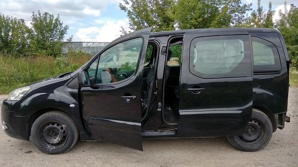 Розбірка ШРОТ Запчастини Пежо Peugeot Берлінго Партнер Berlingo 97-15