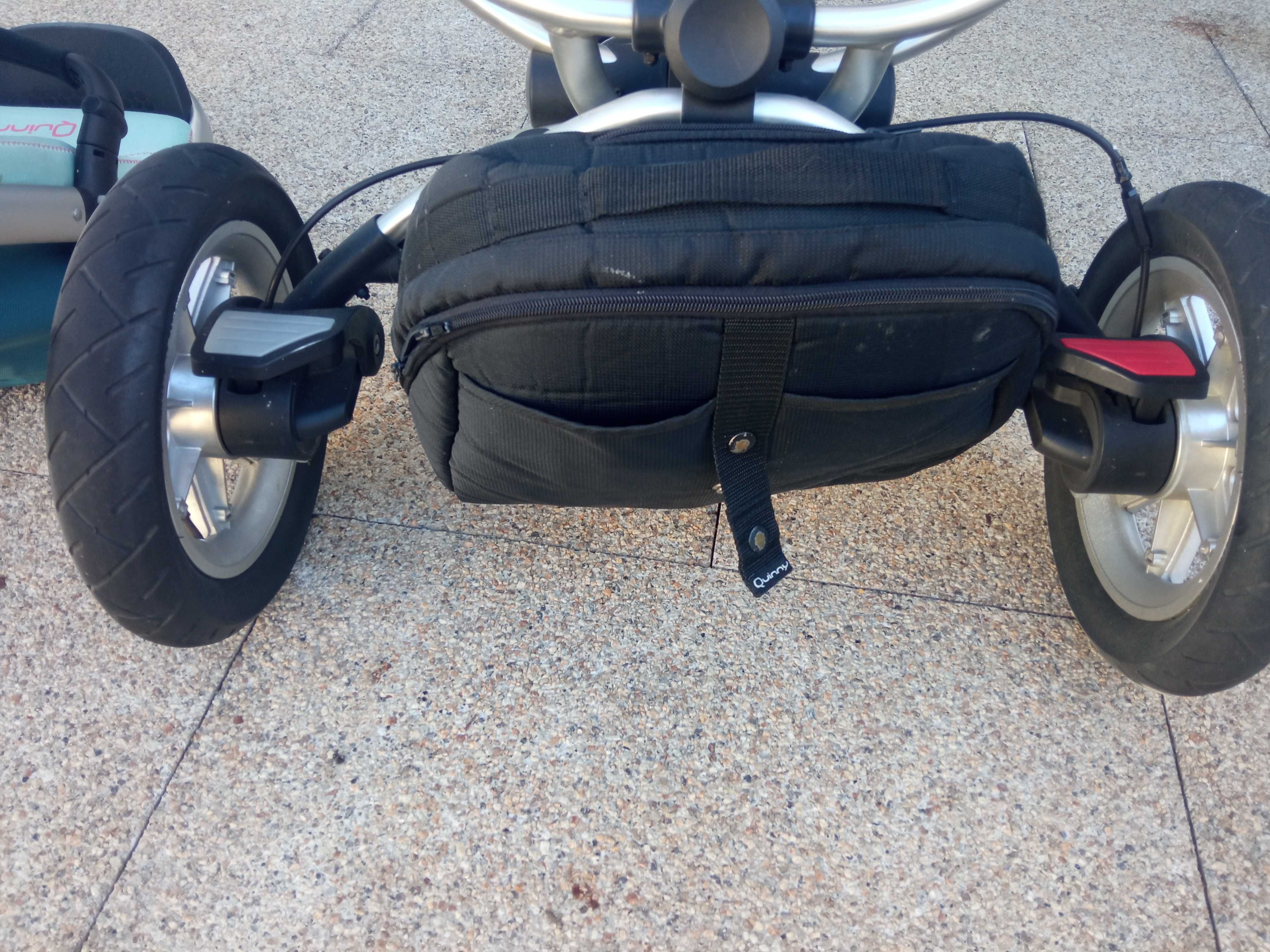 Carrinho de passeio de bebé Quinny Buzz com alcofa