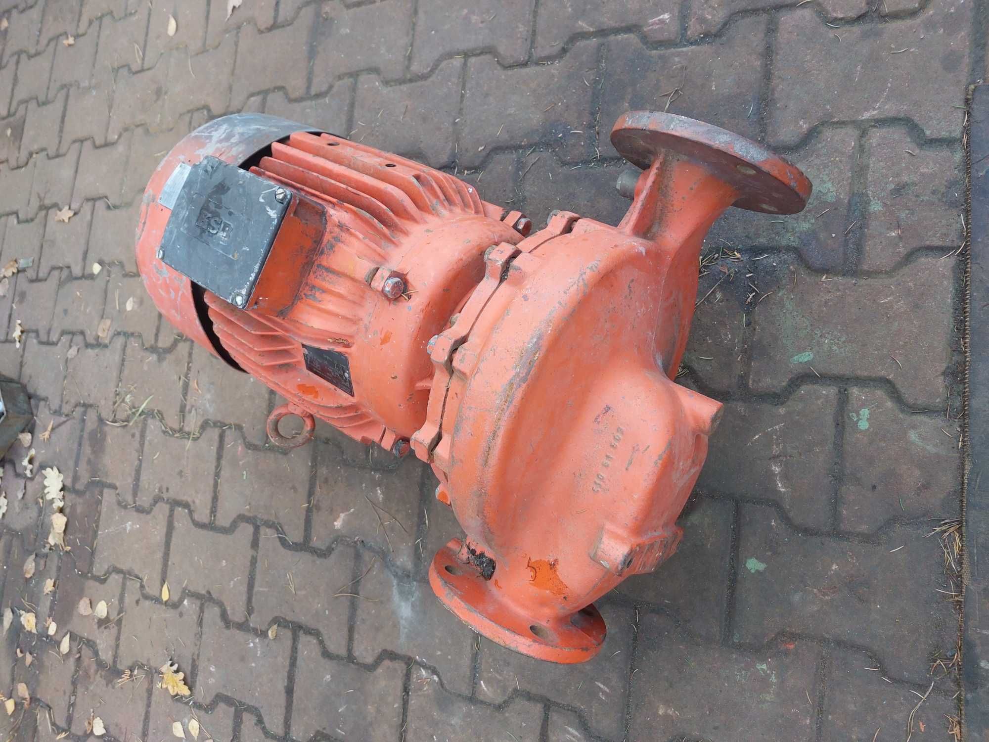 Pompa do wiercenia studni głębinowych, wydajność 80 m3/h
