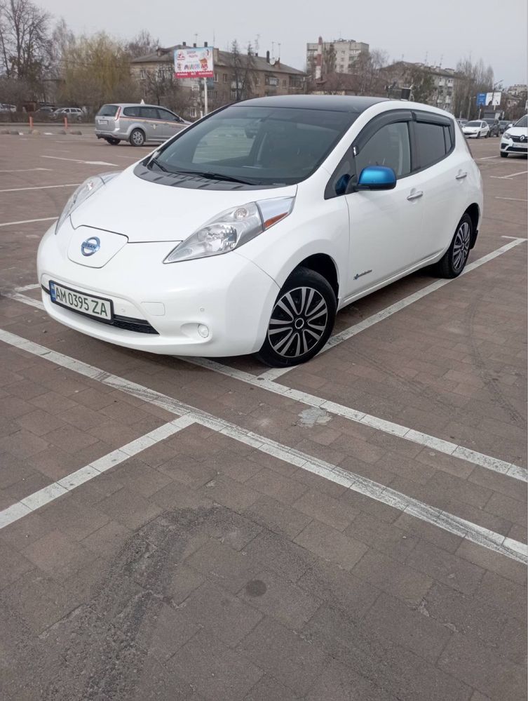 Продам Nissan  leaf