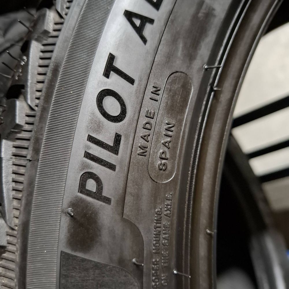 275/40/18+245/45/18 R18 Michelin Pilot Alpin 5 4шт нові зима