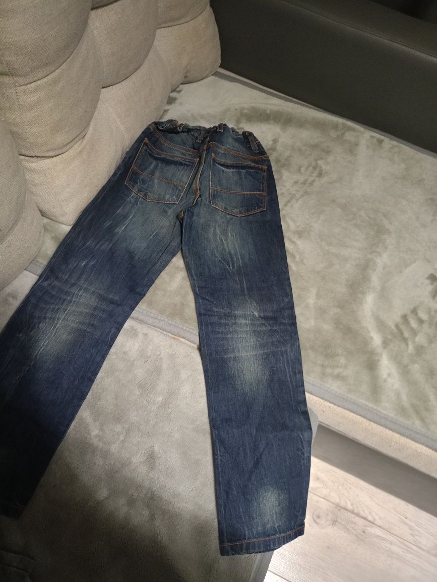 Spodnie  jeansowe 128