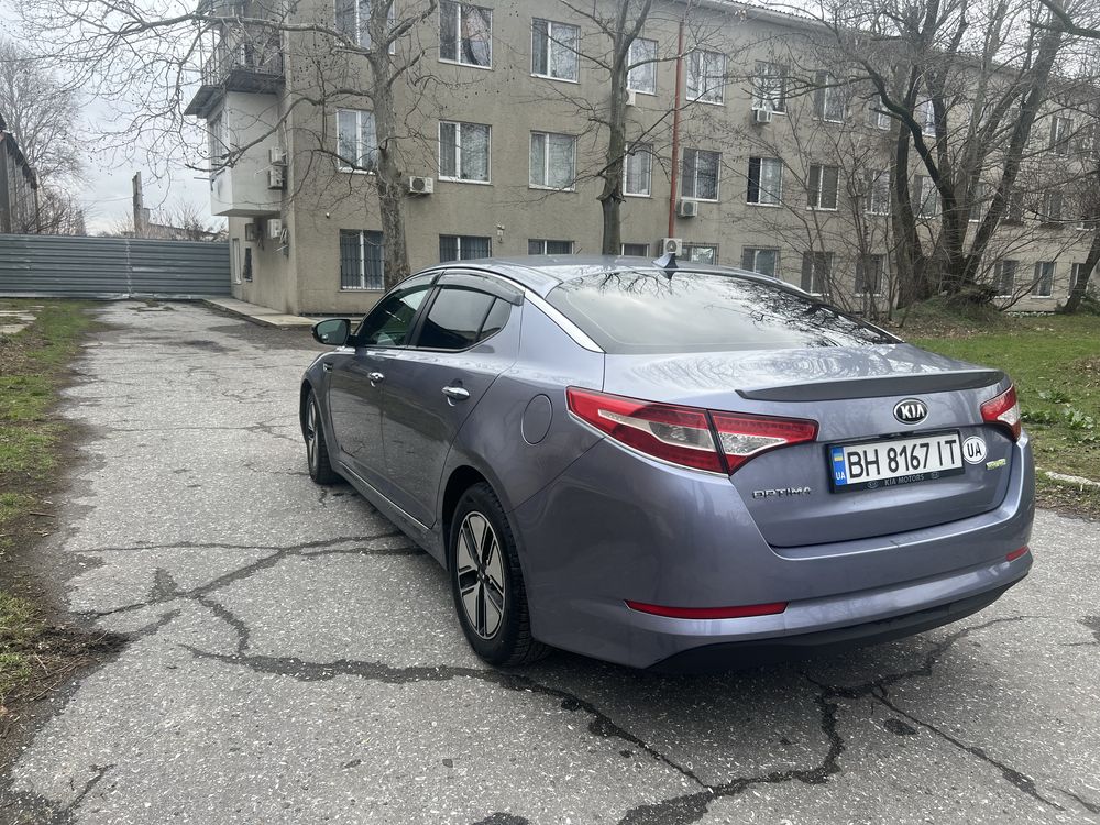 Продам автомобіль кіа optipa hybrid (ТОРГ)