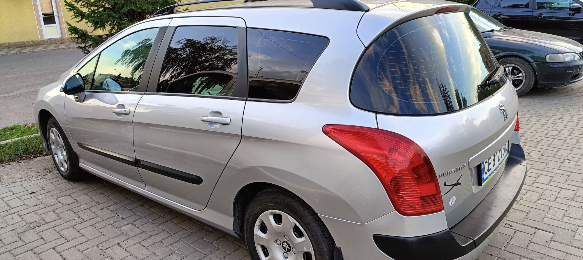 Peugeot 308 sw 2012 рік 1.6 hdi