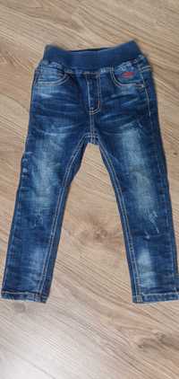 Spodnie jeansy chłopięce 98