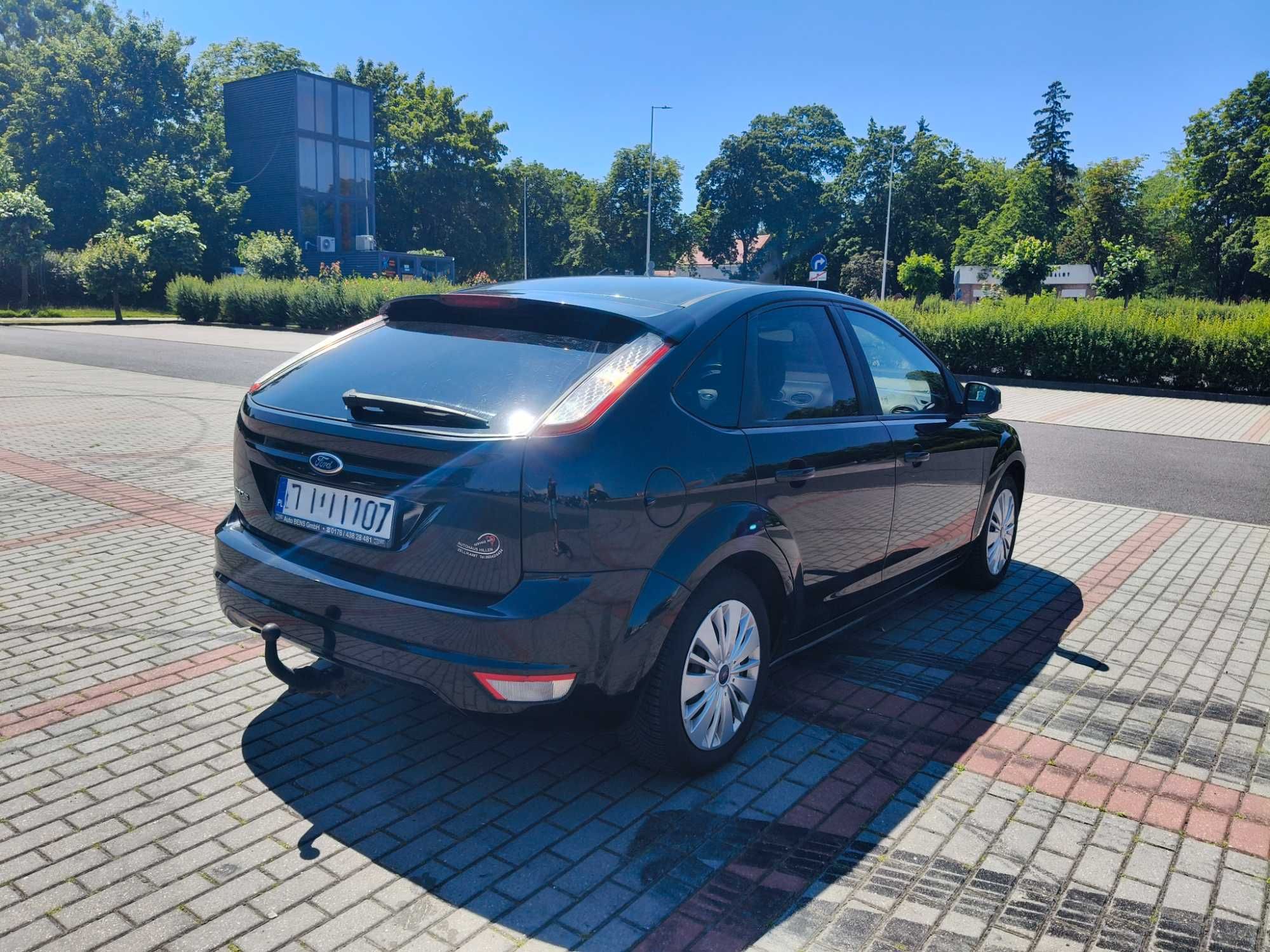 Ford Focus MK2 Hatchback z 2009r. 1.8 benzyna, Black Magic, z Niemiec