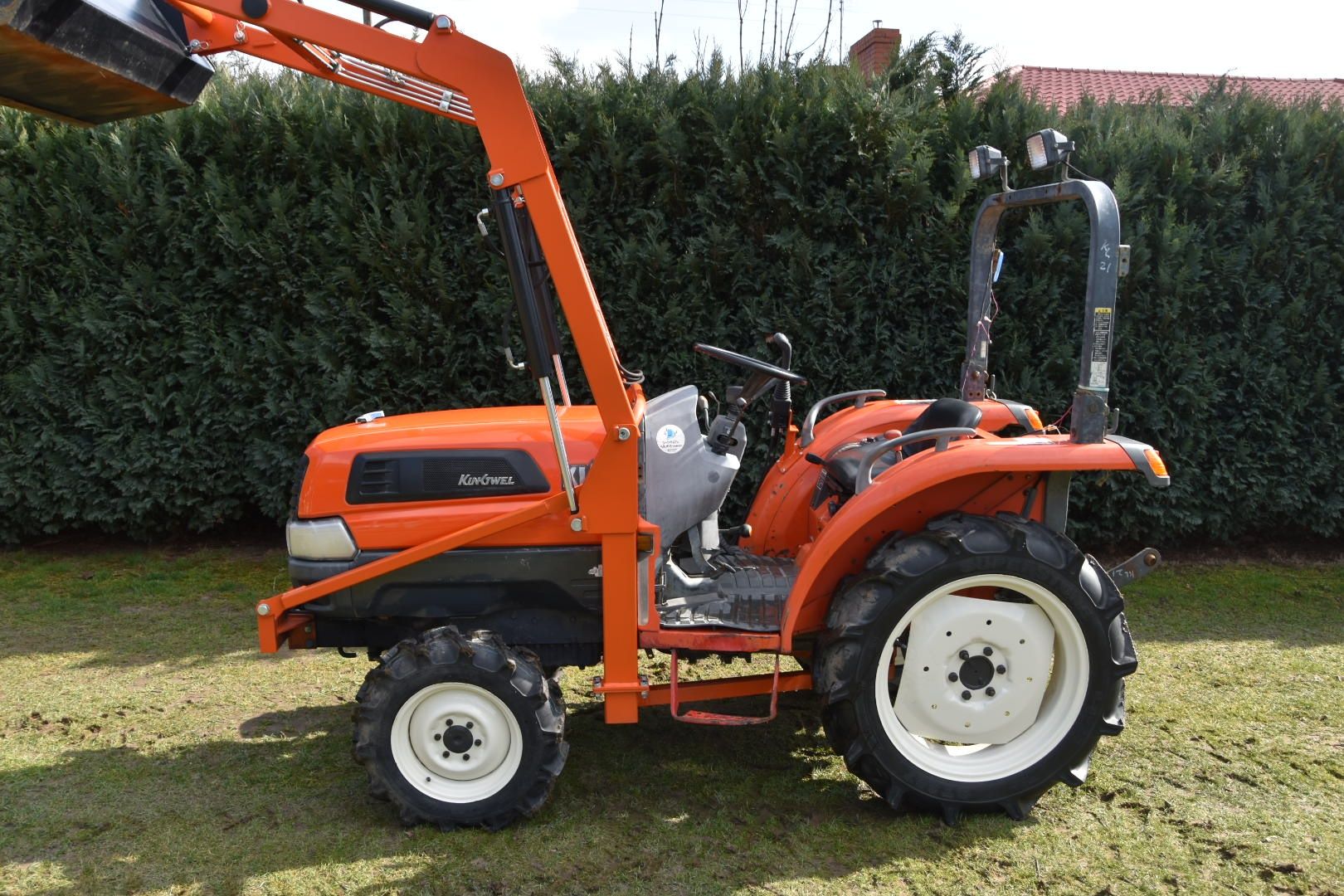 Kubota kl21 japoński traktorek ładowacz czołowy tur glebogryzarka