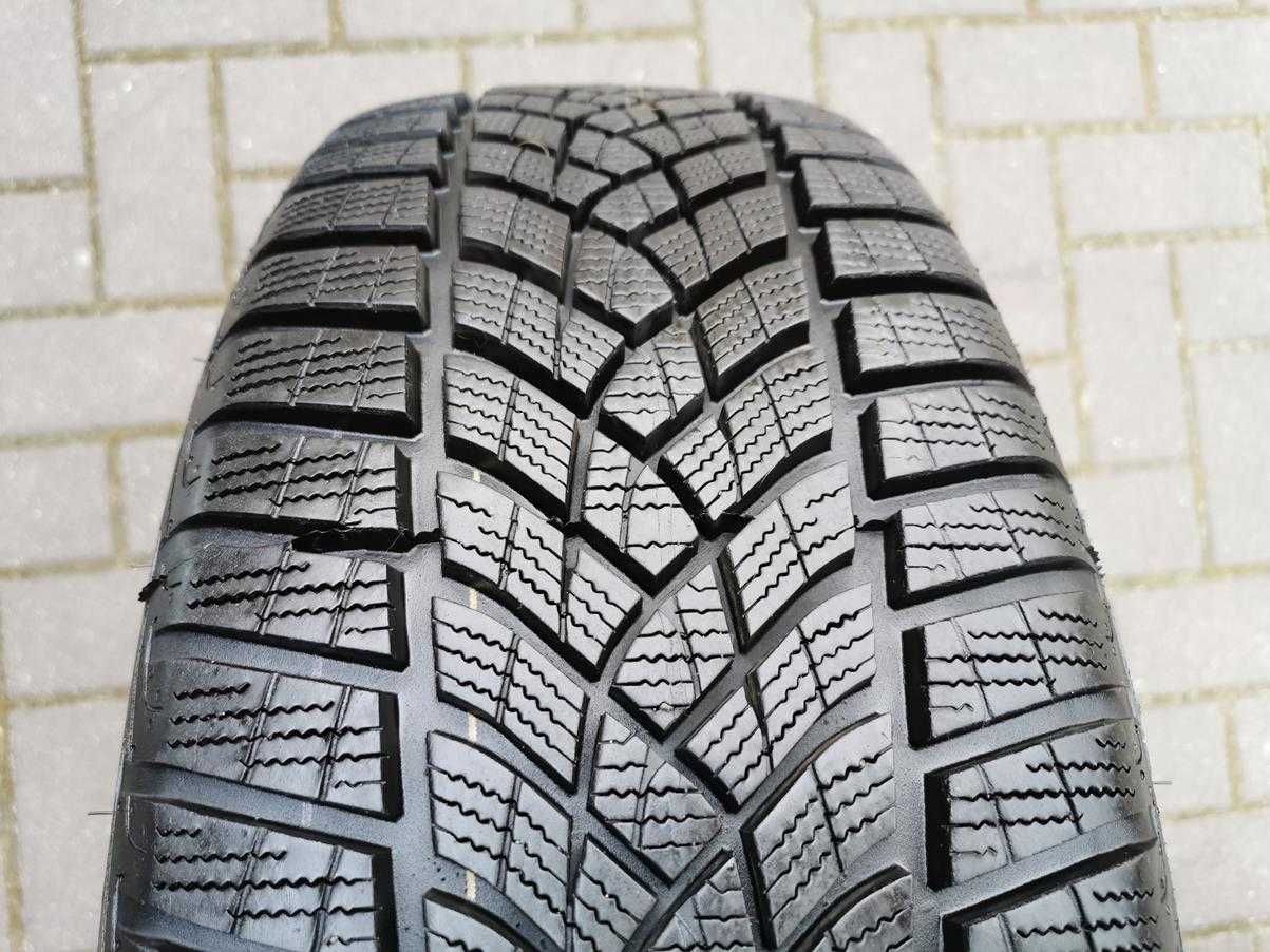 225/55 97H R17 GOODYEAR UGP+ 2022r 8mm Opony 4szt jak NOWE Zimowe