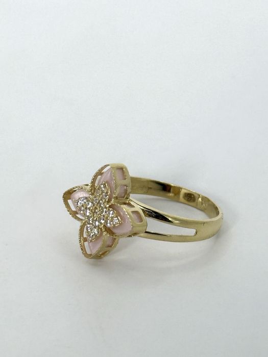 Złoty pierścionek rozmiar 17