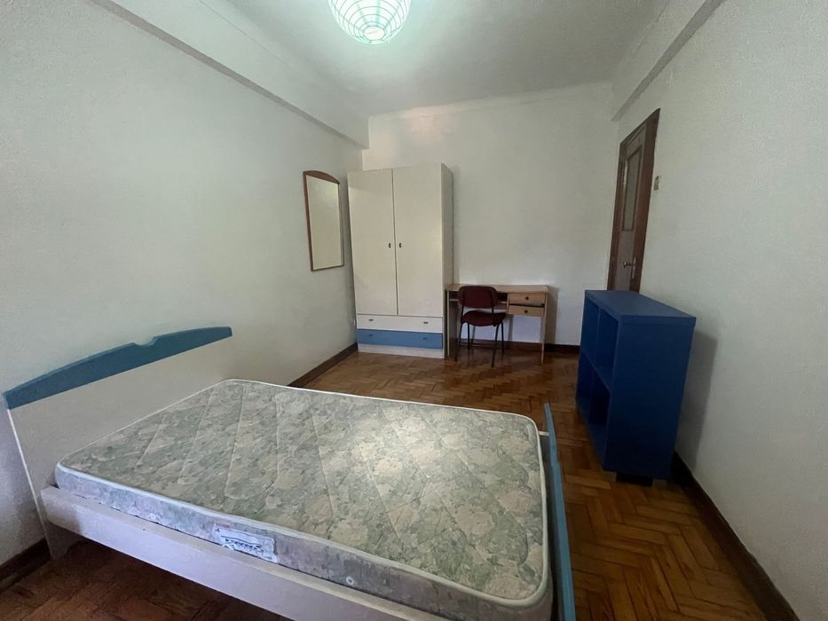 Quarto para estudante