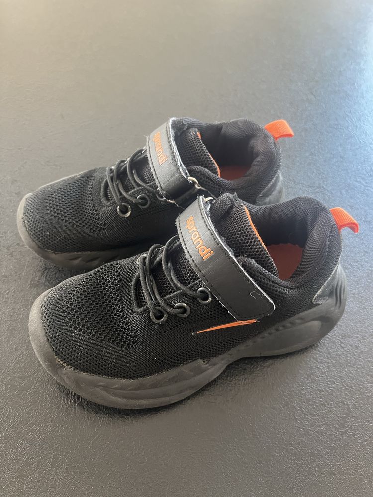 Adidaski Sprandi r.28
