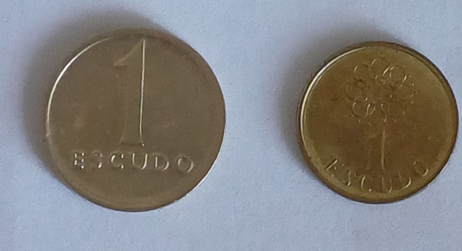 Portugal - 2 moedas de 1 escudo de 1986