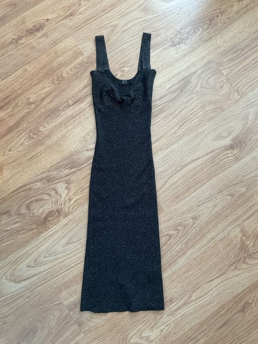 Nowa sukienka midi bershka XS na ramiączkach z rozcięciem z tyłu