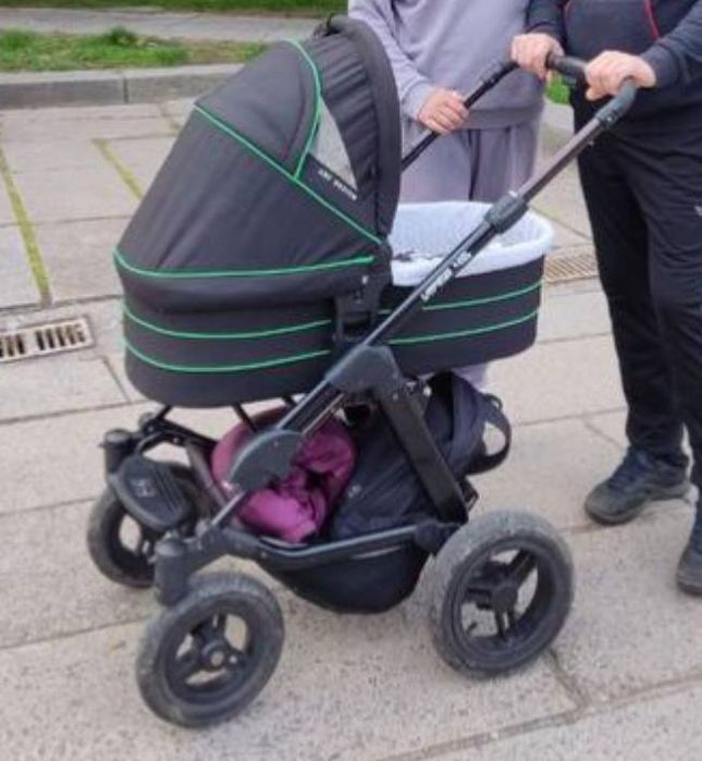 Отдам коляску чисто люлька