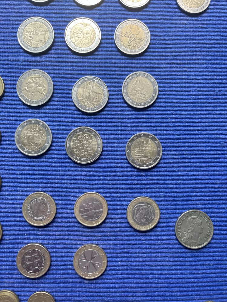 Varias moedas de coleçao