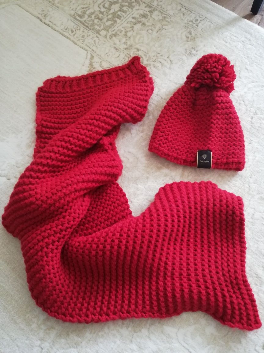 Komplet zimowy damski - czapka i szalik