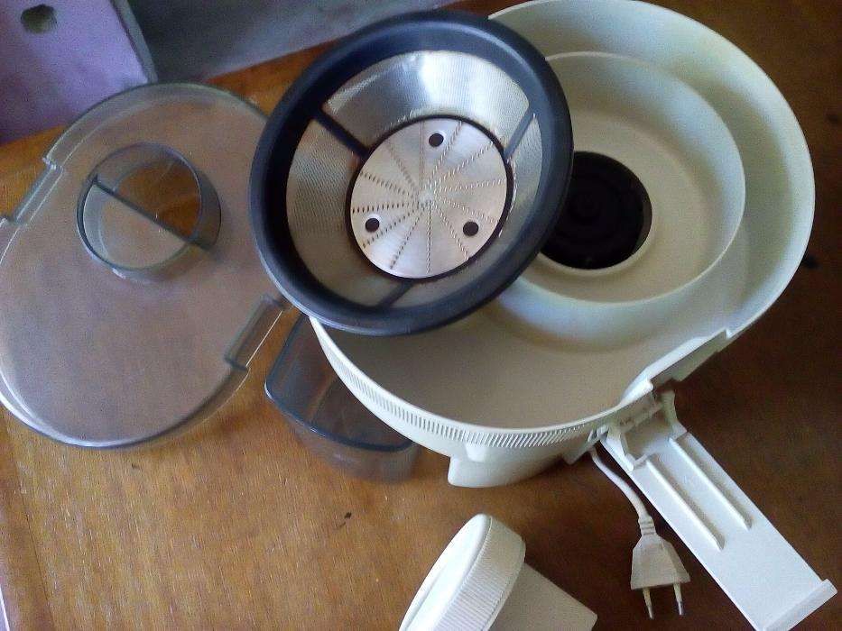 Liquidificador/Máquina de Sumos Kenwood