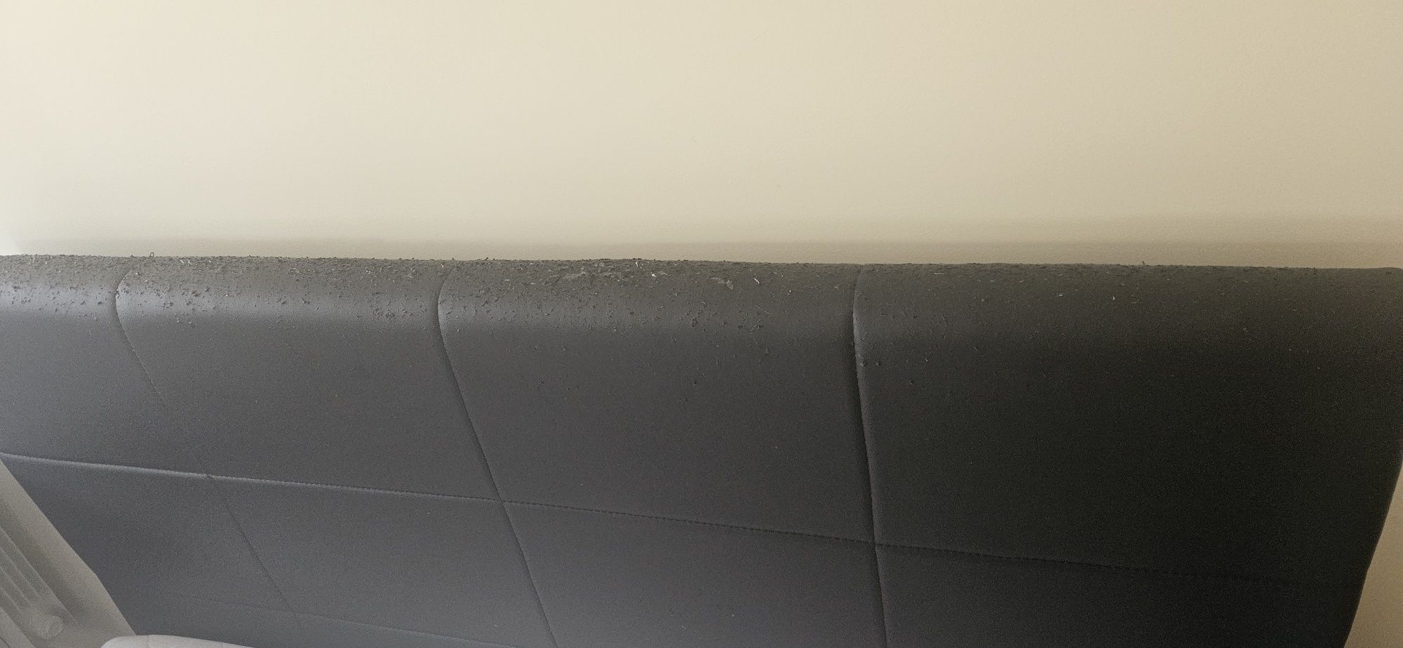 Cama de casal com colchão e estrado