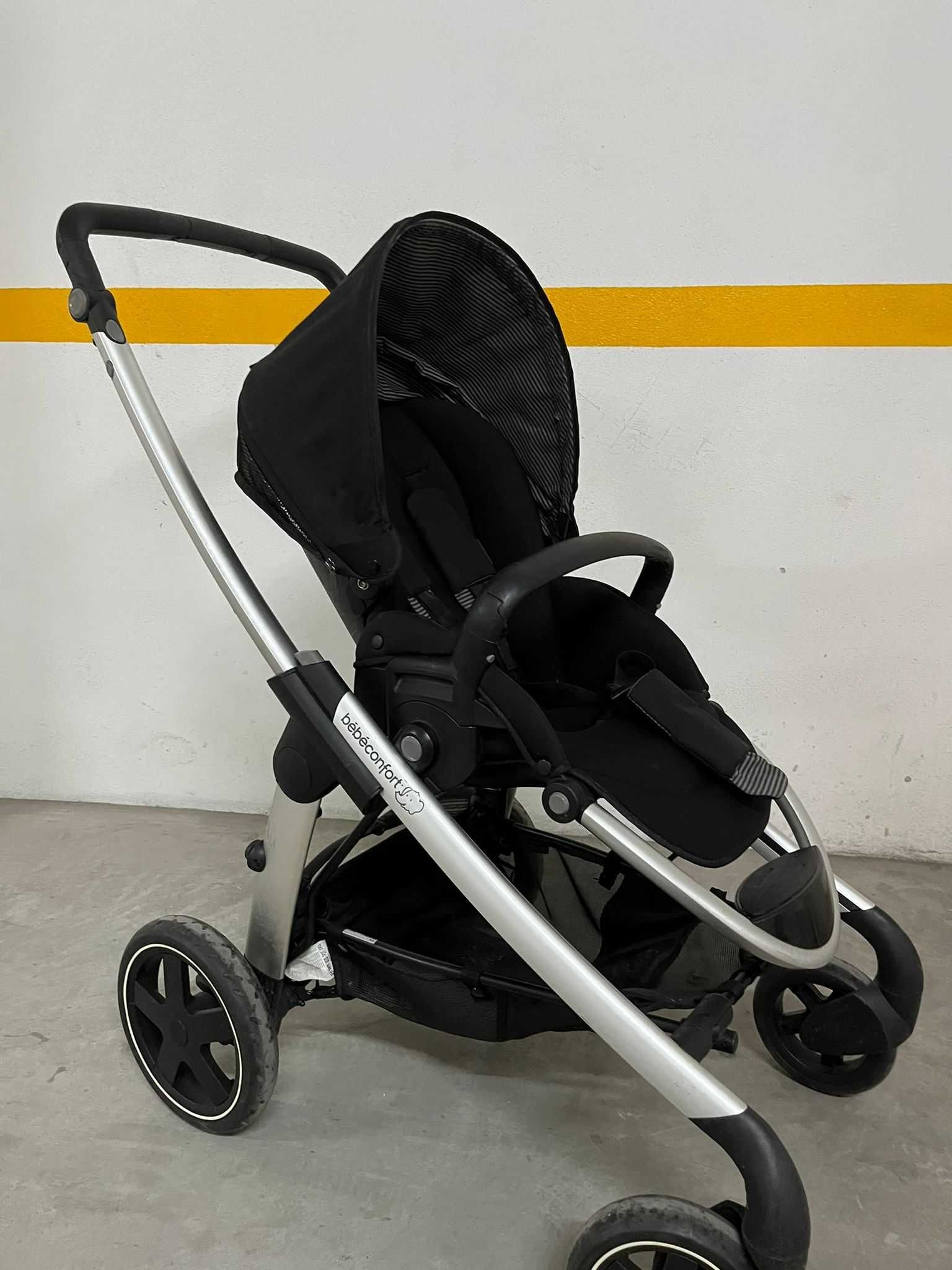 Carrinho de Bebê (BEBECONFORT)
